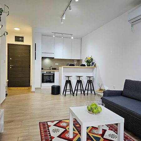Roman Apartman Sremska Mitrovica Bagian luar foto
