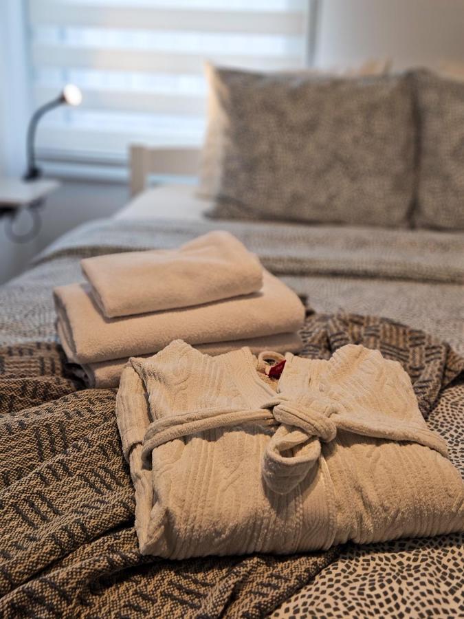 Roman Apartman Sremska Mitrovica Bagian luar foto